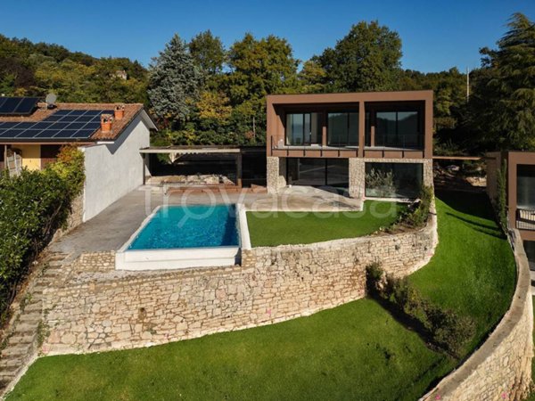 casa indipendente in vendita a Garda