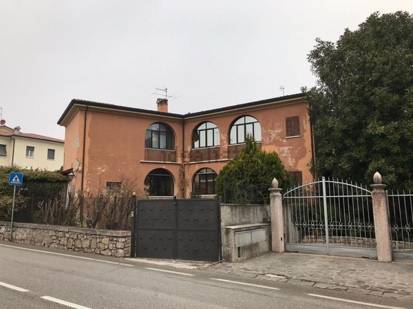 appartamento in vendita a Garda