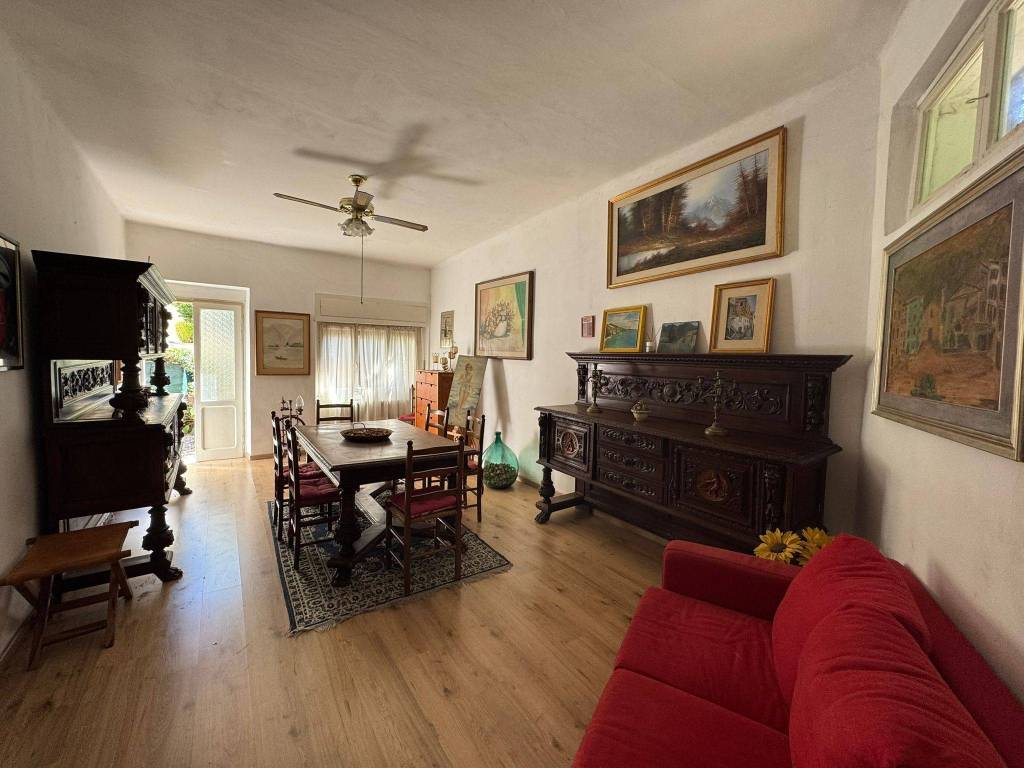 appartamento in vendita a Garda