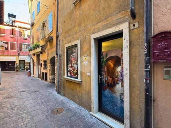 casa indipendente in vendita a Garda