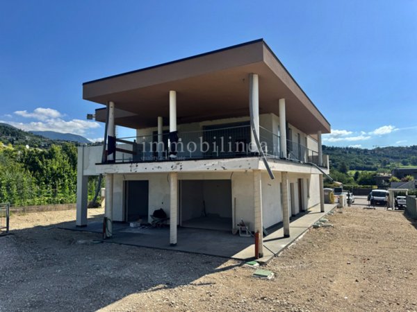 appartamento in vendita a Garda