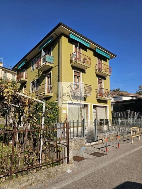 appartamento in vendita a Garda