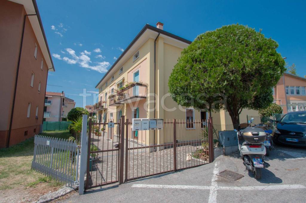 appartamento in vendita a Garda