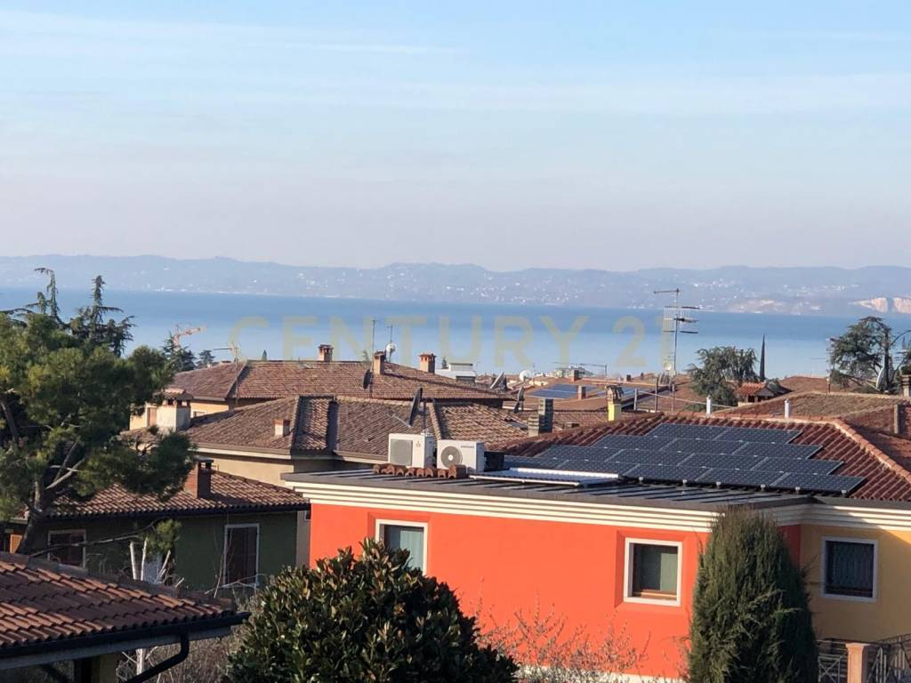 appartamento in vendita a Garda