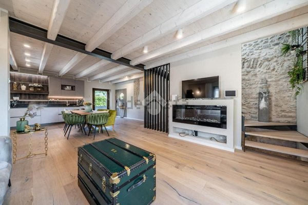 quadrivano in vendita a Garda