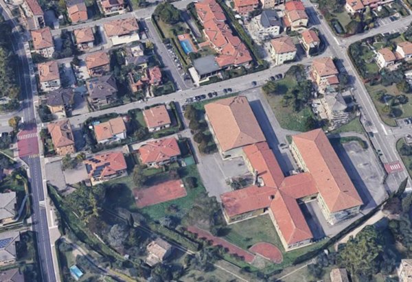 casa indipendente in vendita a Garda