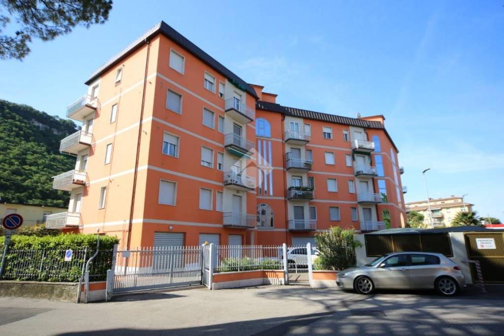 appartamento in vendita a Garda