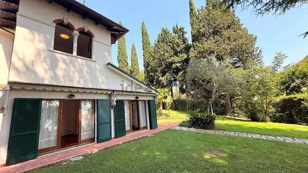 casa indipendente in vendita a Garda