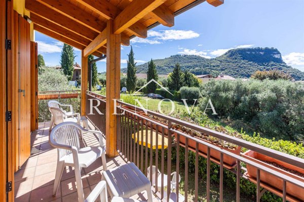 casa indipendente in vendita a Garda