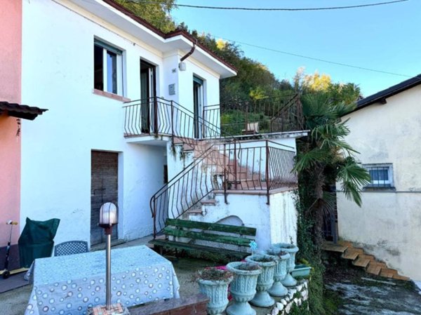 casa indipendente in vendita a Garda