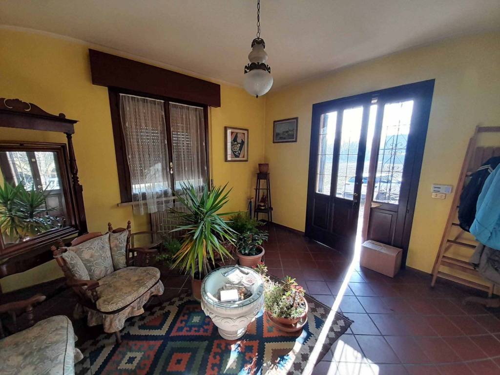 intera palazzina in vendita a Gazzo Veronese in zona Roncanova