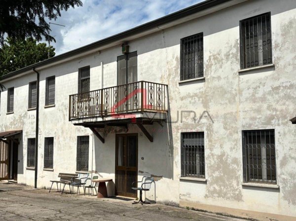 casa indipendente in vendita a Gazzo Veronese in zona Correzzo