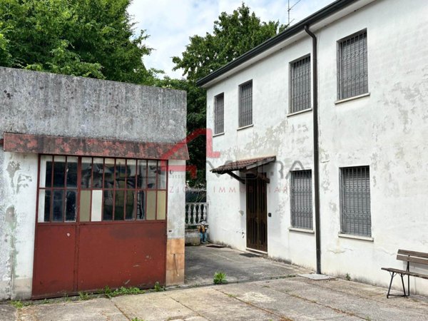 casa indipendente in vendita a Gazzo Veronese in zona Correzzo