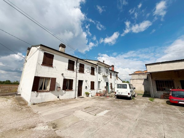 casa indipendente in vendita a Gazzo Veronese in zona Maccacari
