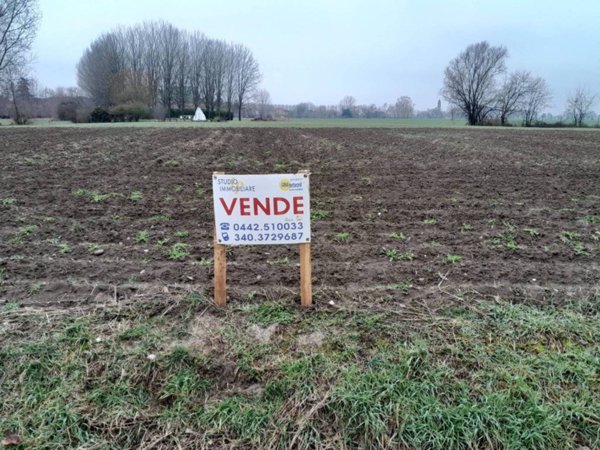 terreno agricolo in vendita a Gazzo Veronese in zona Correzzo