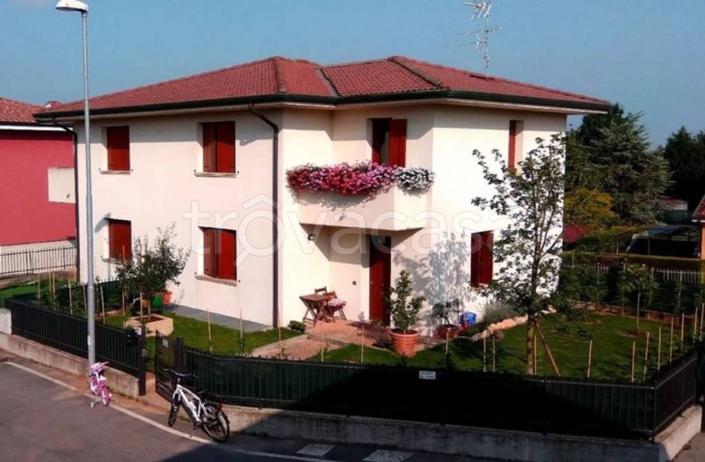 casa indipendente in vendita a Gazzo Veronese in zona Roncanova