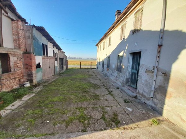 casa semindipendente in vendita a Gazzo Veronese in zona Correzzo