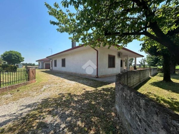 casa indipendente in vendita a Gazzo Veronese in zona Correzzo
