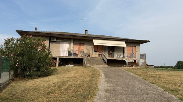 casa indipendente in vendita a Gazzo Veronese in zona Correzzo