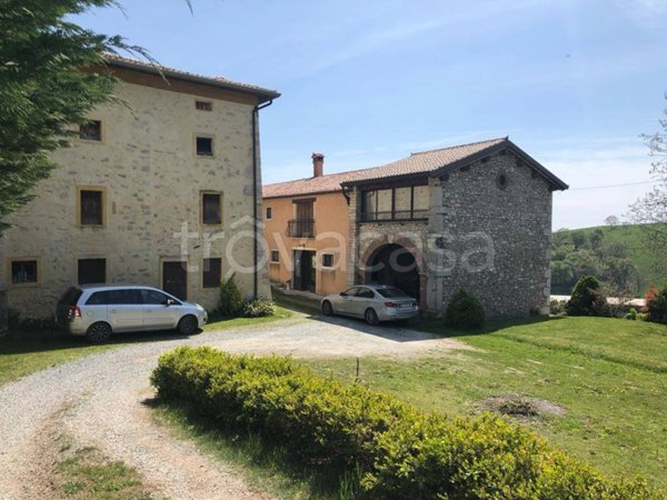 casa indipendente in vendita a Grezzana in zona Azzago