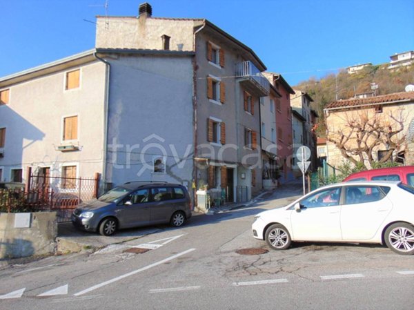 casa indipendente in vendita a Grezzana in zona Azzago