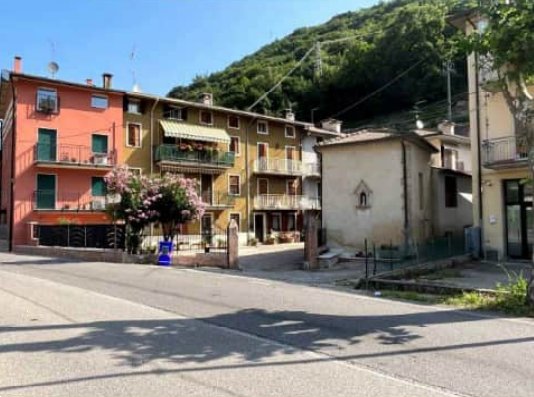 appartamento in vendita a Grezzana in zona Lugo