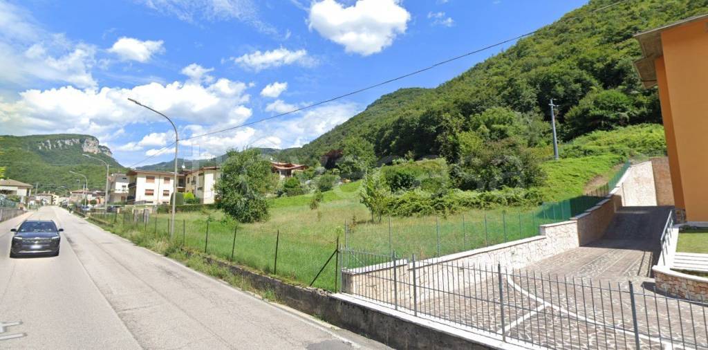 terreno agricolo in vendita a Grezzana in zona Lugo