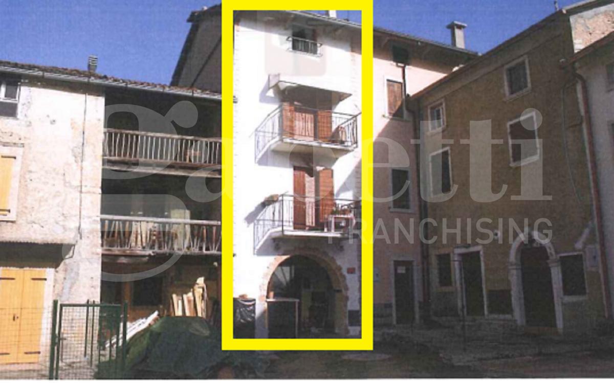 casa indipendente in vendita a Grezzana