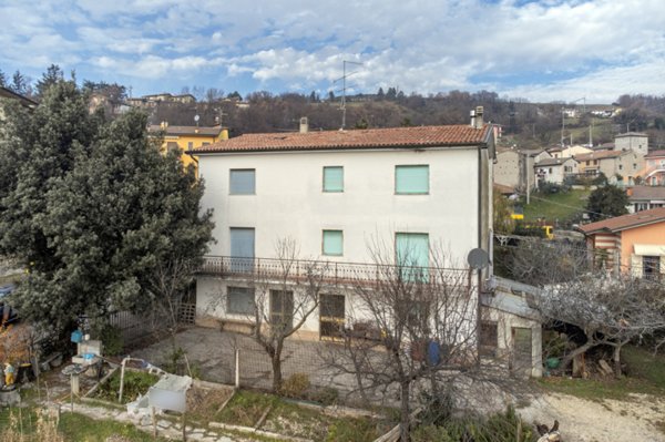 casa indipendente in vendita a Grezzana in zona Rosaro