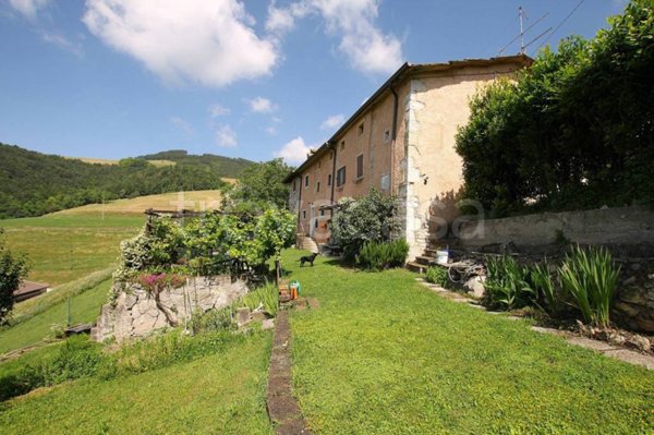 casa indipendente in vendita a Grezzana in zona Azzago