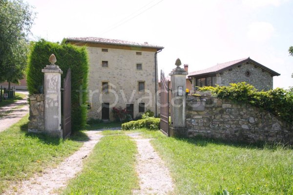 casa indipendente in vendita a Grezzana in zona Azzago