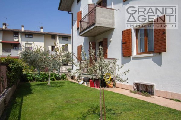 casa indipendente in vendita a Grezzana