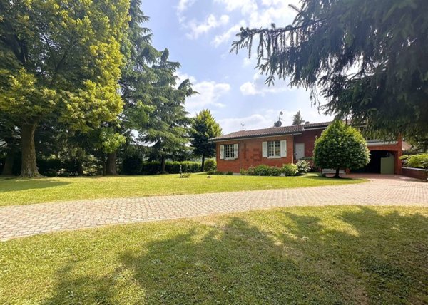 casa indipendente in vendita a Grezzana
