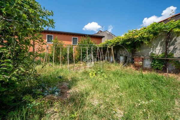 appartamento in vendita a Grezzana in zona Azzago