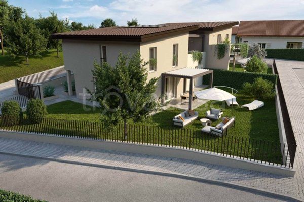 casa indipendente in vendita a Grezzana