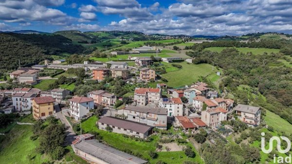 casa indipendente in vendita a Grezzana