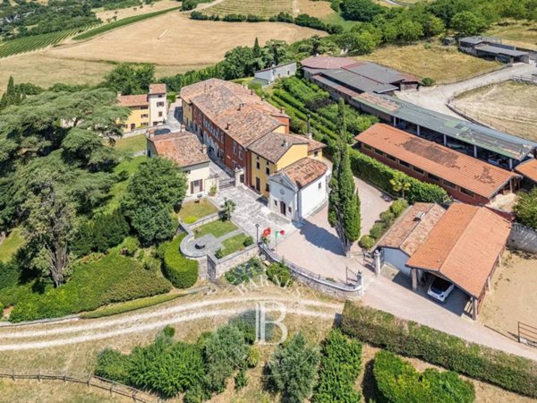 casa indipendente in vendita a Grezzana in zona Azzago