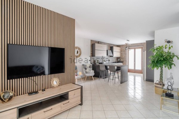 casa indipendente in vendita a Grezzana