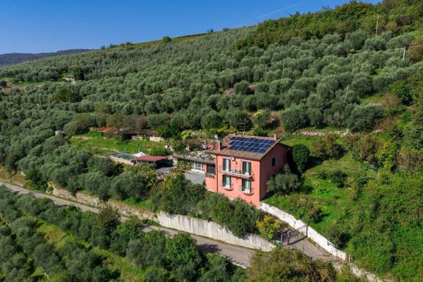 casa indipendente in vendita a Grezzana