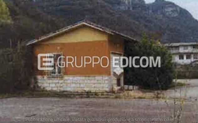 negozio in vendita a Grezzana in zona Lugo