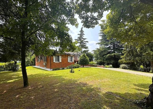 casa indipendente in vendita a Grezzana