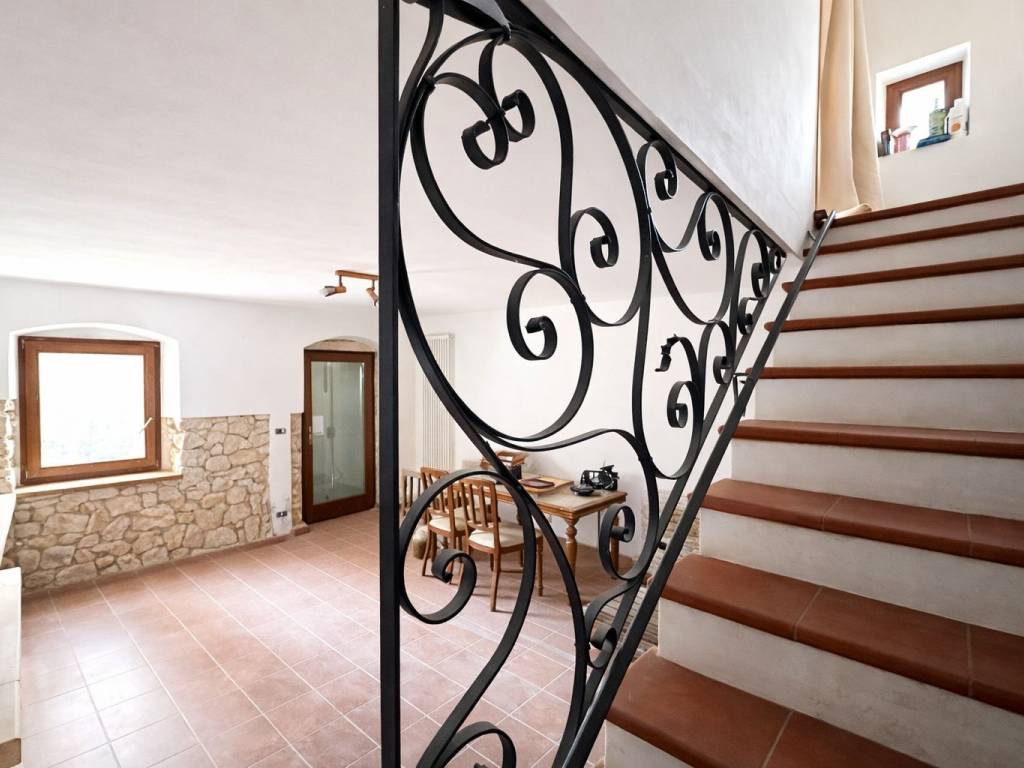 casa indipendente in vendita a Grezzana