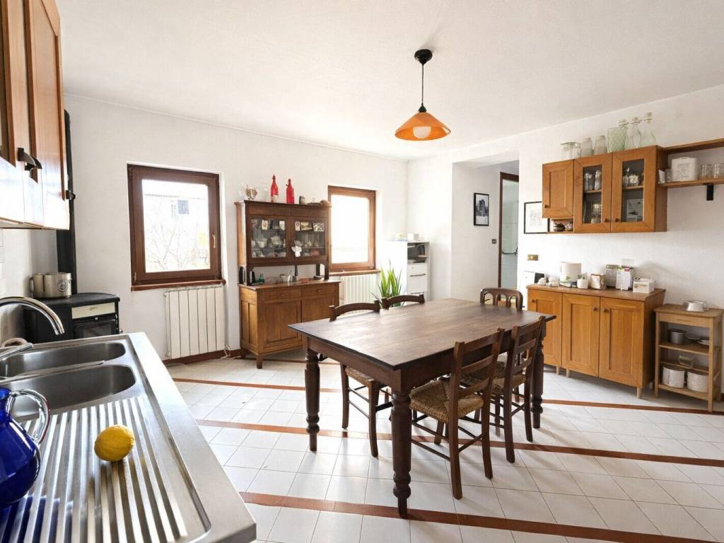 casa indipendente in vendita a Grezzana