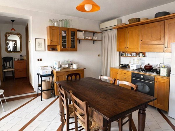 casa indipendente in vendita a Grezzana