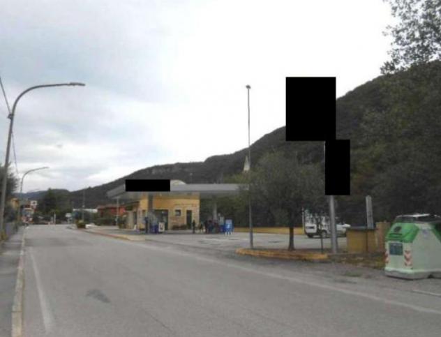 negozio in vendita a Grezzana in zona Stallavena