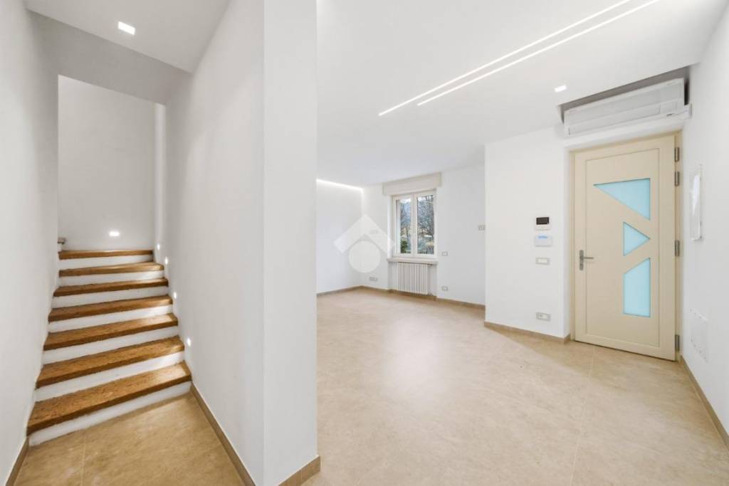 casa indipendente in vendita a Grezzana