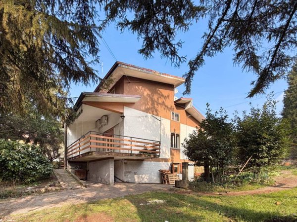 casa indipendente in vendita a Grezzana