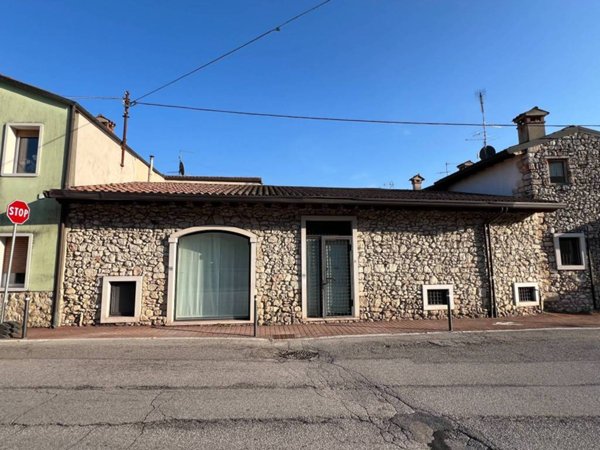 negozio in vendita a Grezzana