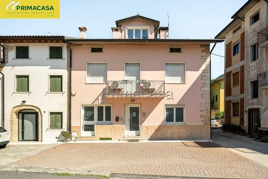casa indipendente in vendita a Grezzana in zona Lugo
