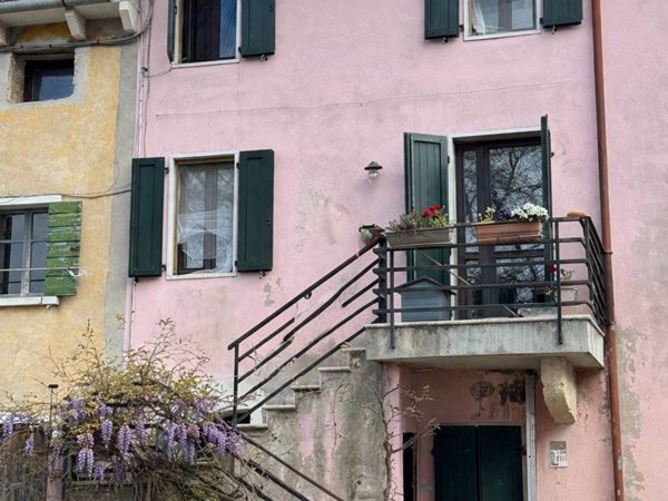 casa indipendente in vendita a Grezzana